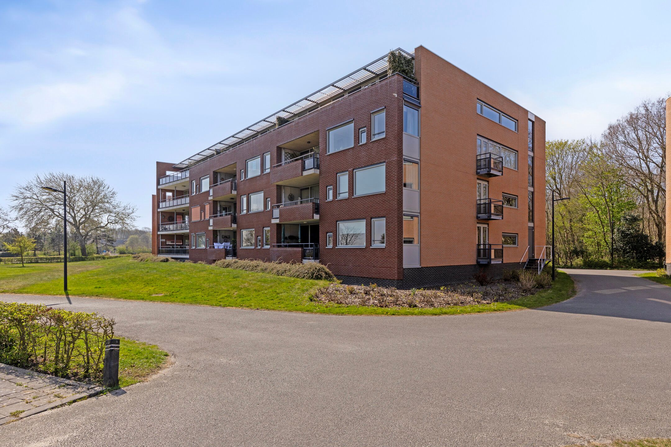 Photo 36 of Veldzigt 21