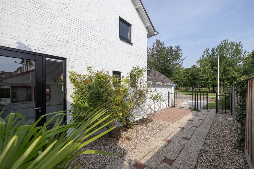 Foto 53 van M.A. de Ruyterstraat 48