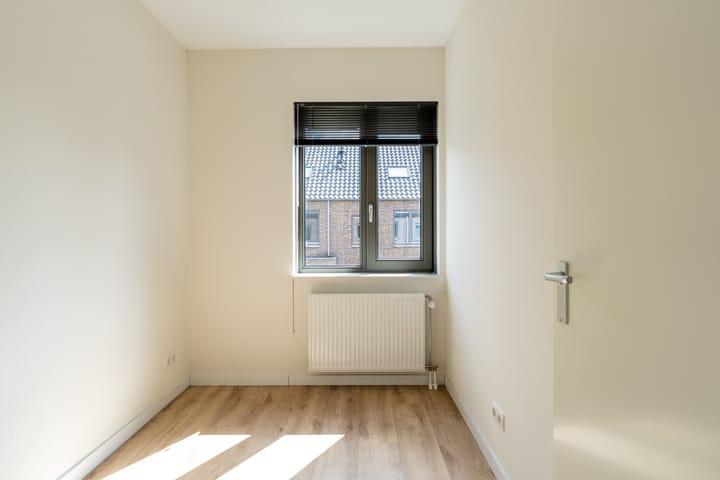 Foto 17 van Lindestraat 4