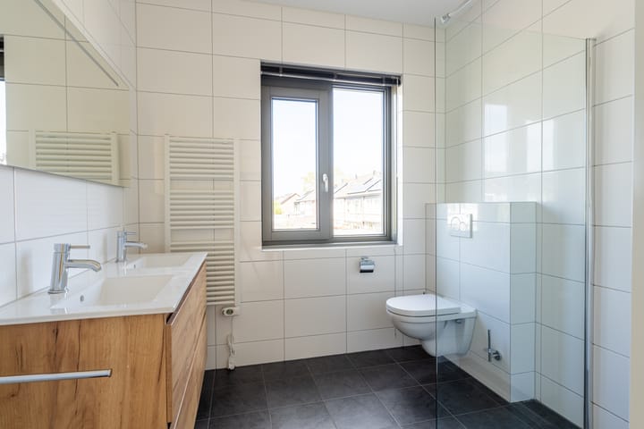 Foto 18 van Lindestraat 4