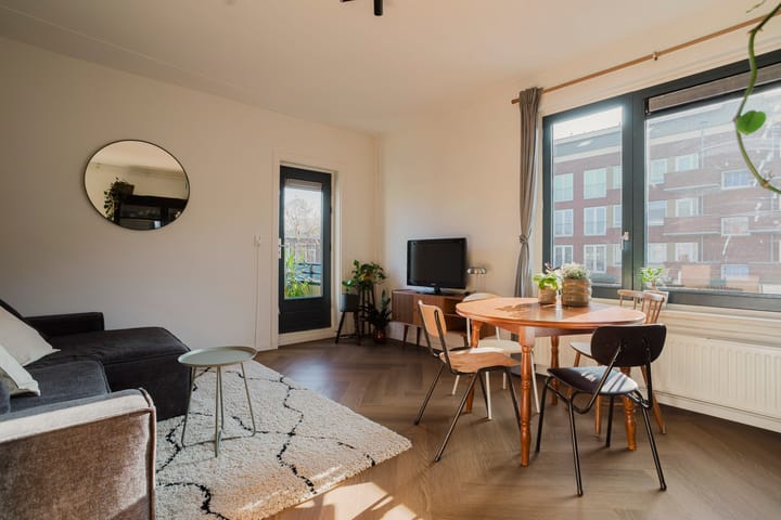 Photo 2 of Dirk Bonsstraat 2-1