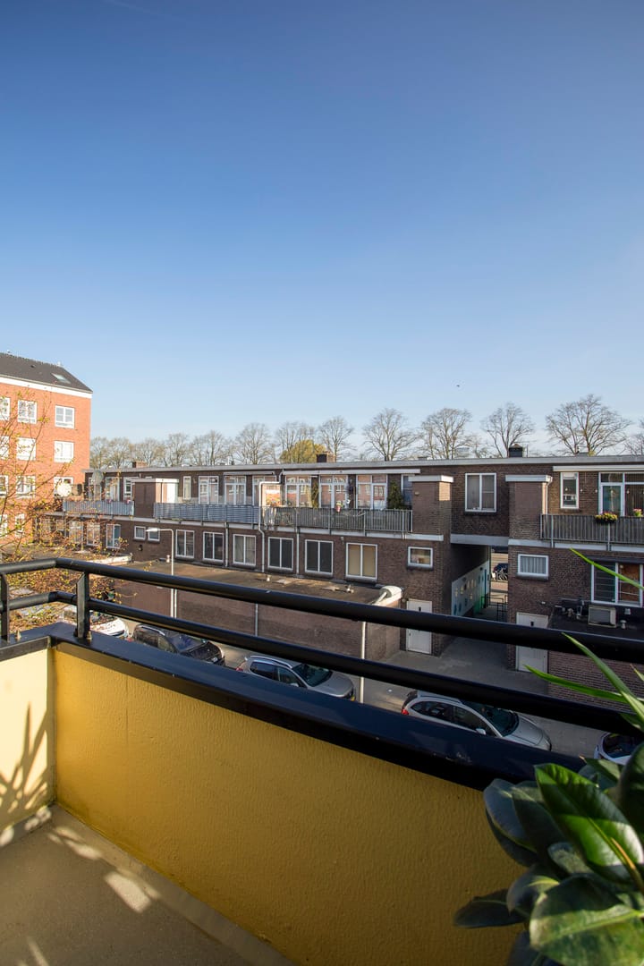 Photo 6 of Dirk Bonsstraat 2-1