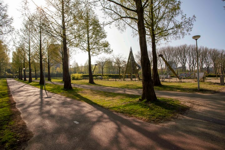 Photo 23 of Dirk Bonsstraat 2-1