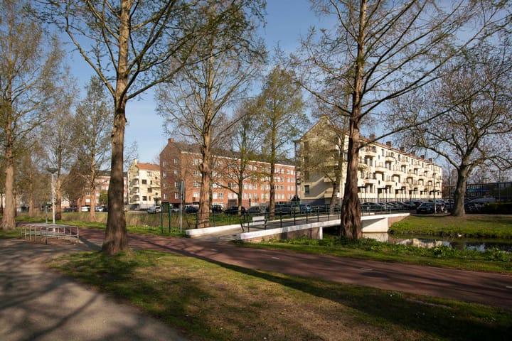 Photo 24 of Dirk Bonsstraat 2-1