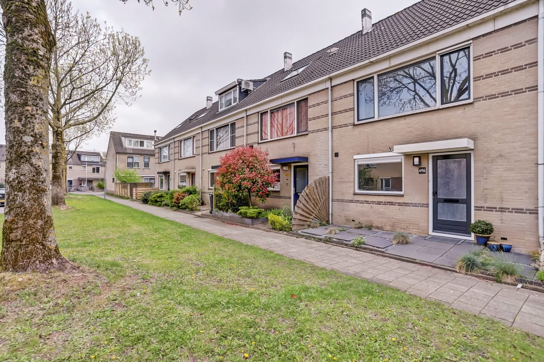 Photo 31 of Johanna Naber-erf 496