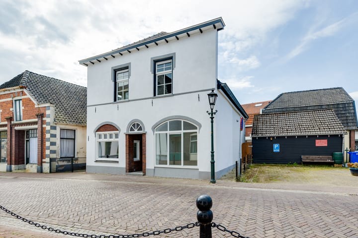 Foto 1 van Landstraat 28