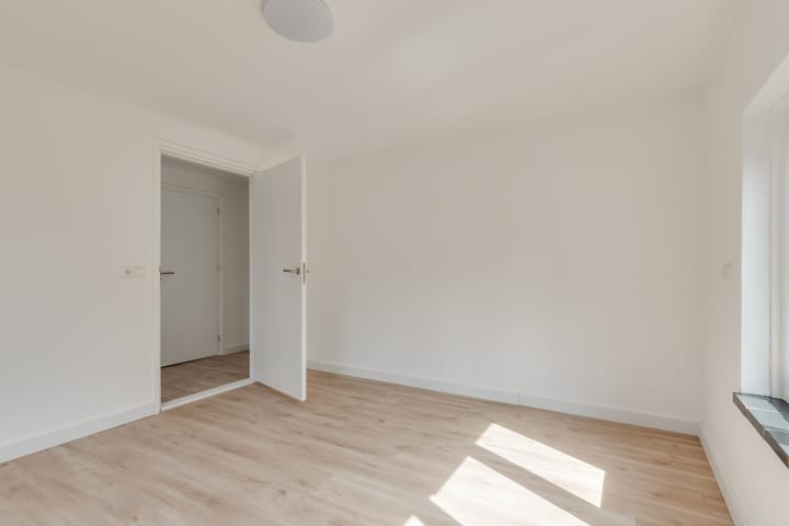 Foto 35 van Landstraat 28