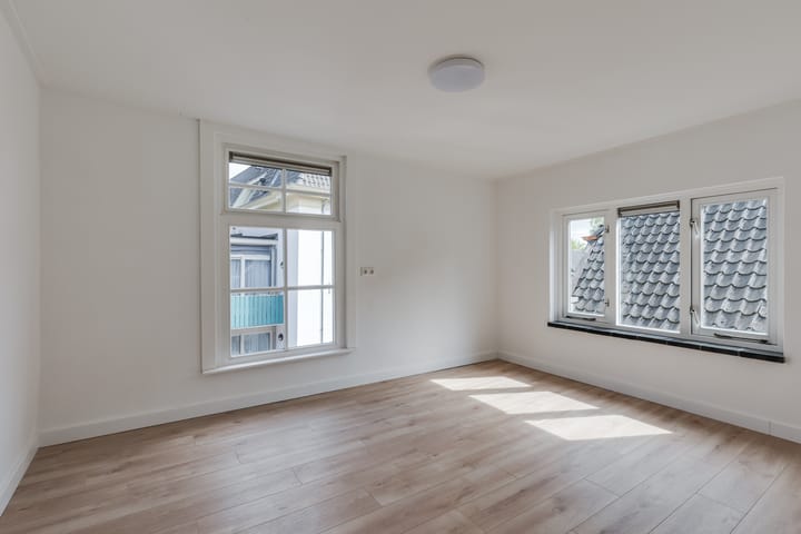 Foto 38 van Landstraat 28