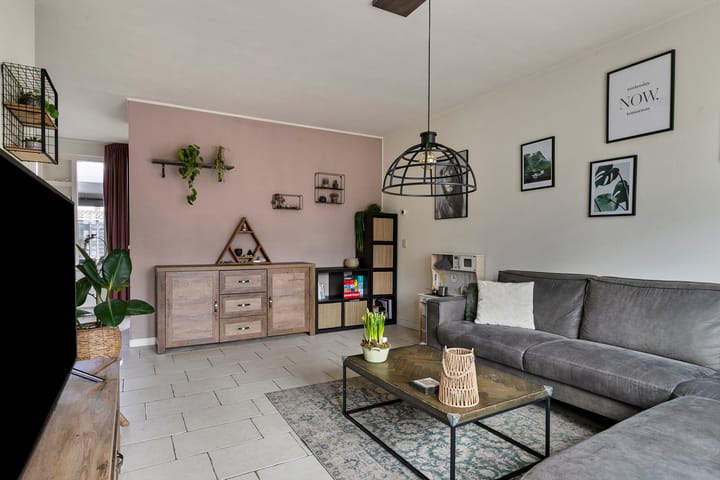 Foto 11 van Juralaan 7