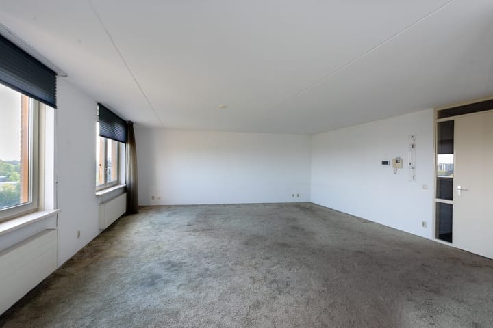 Photo 11 of De Arc 63