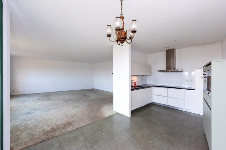 Photo 12 of De Arc 63