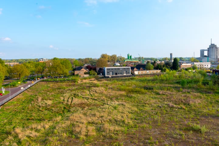 Photo 19 of De Arc 63