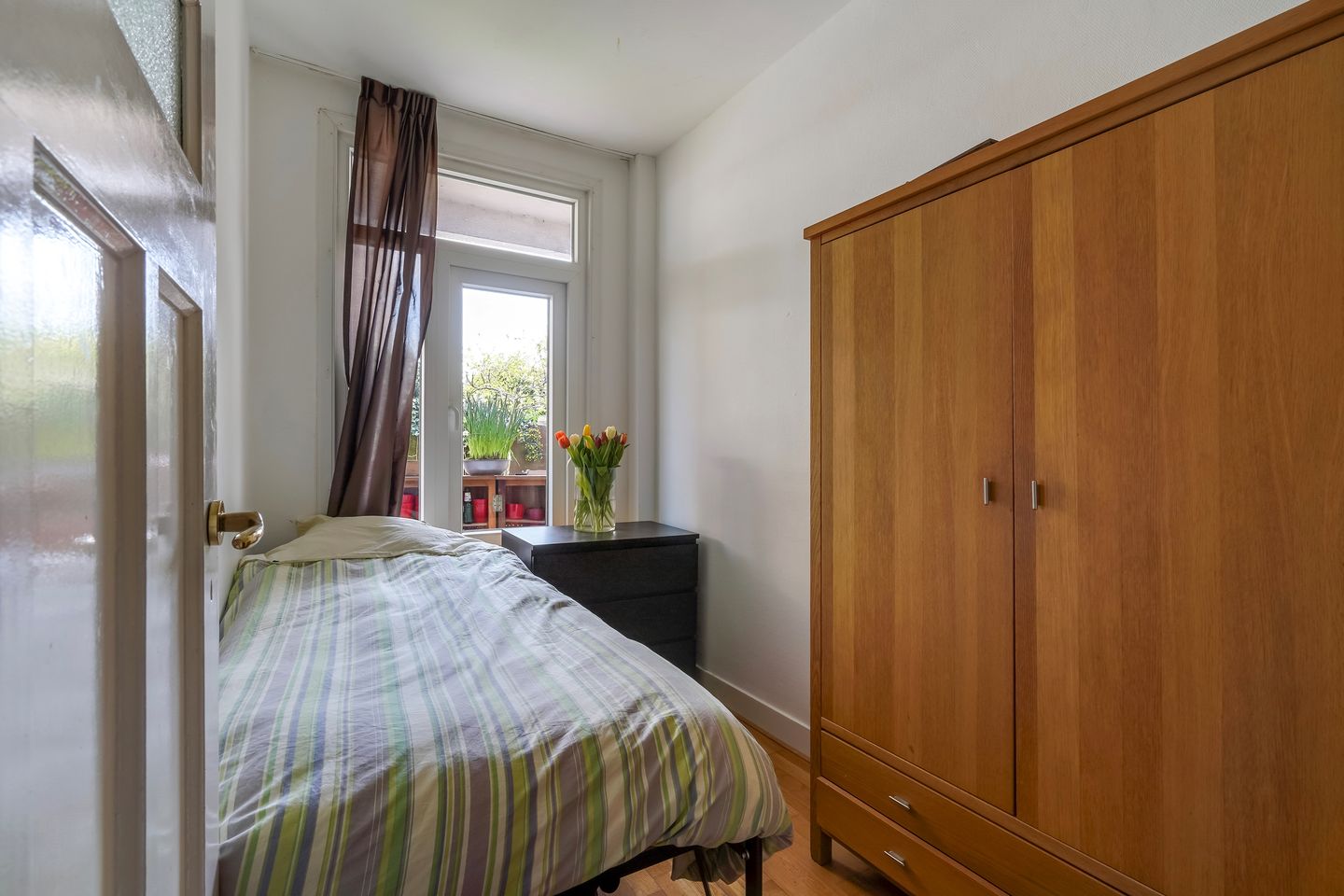 Foto 49 van Van der Aastraat 47