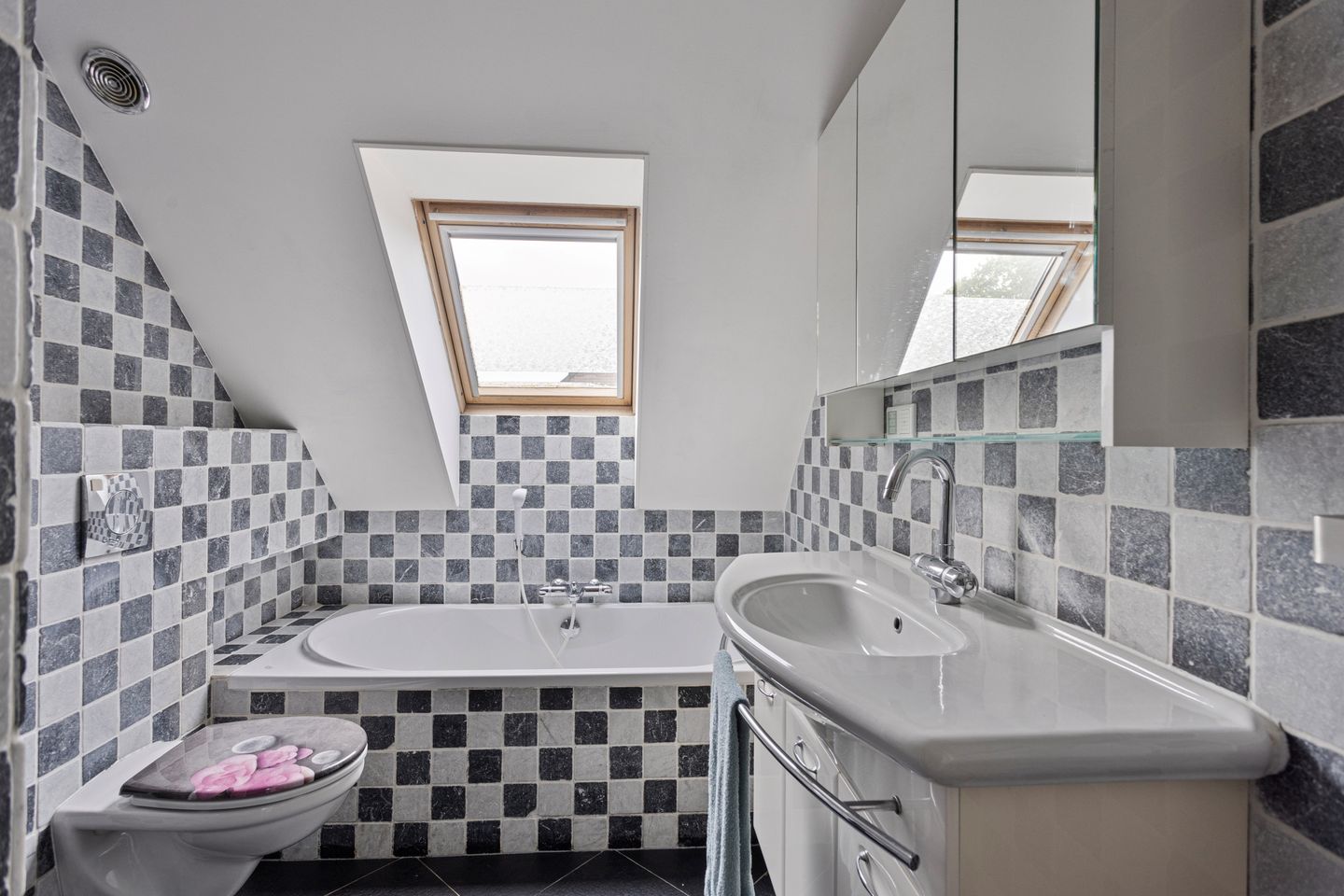 Foto 19 van Kerkakkerstraat 72