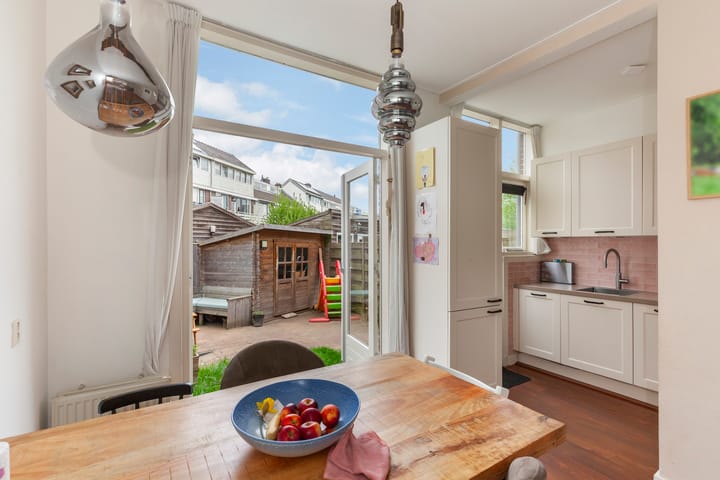 Foto 12 van Jan Luykenstraat 60