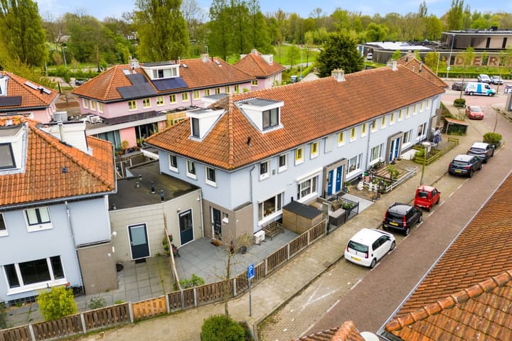 Foto 1 van Kamillestraat 18