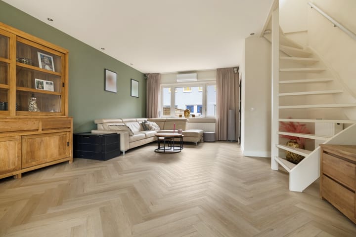 Foto 7 van Kamillestraat 18