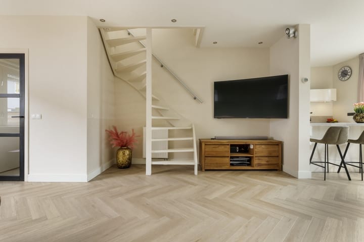 Foto 8 van Kamillestraat 18