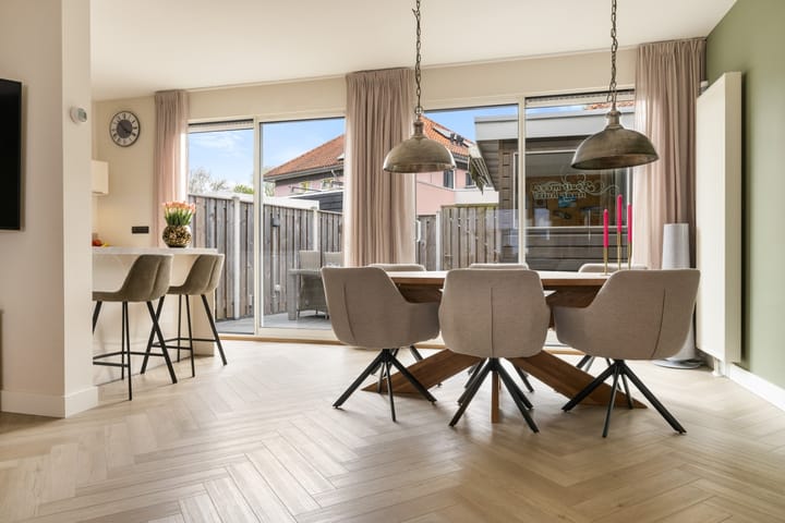 Foto 10 van Kamillestraat 18