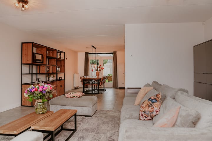 Foto 8 van Jan van Galenstraat 14