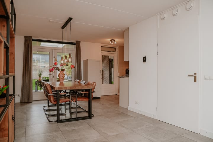 Foto 11 van Jan van Galenstraat 14