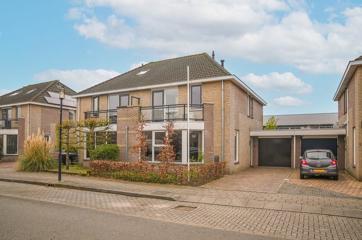 Foto 1 van Jan van Galenstraat 14