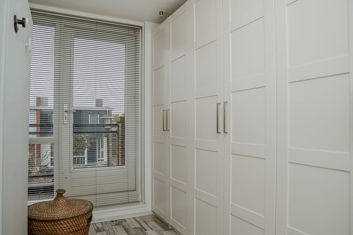 Foto 18 van Jan van Galenstraat 14