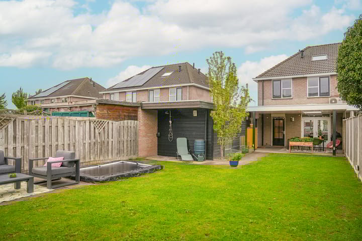 Foto 31 van Jan van Galenstraat 14