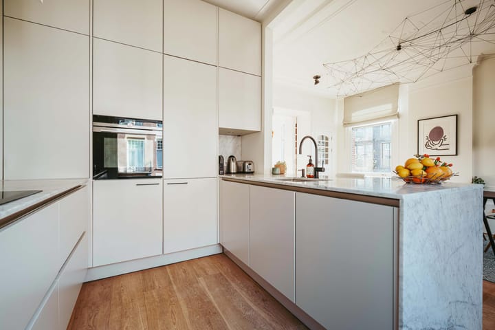 Photo 10 of Valeriusstraat 149-2