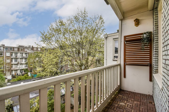 Photo 11 of Rombout Hogerbeetsstraat 10-3