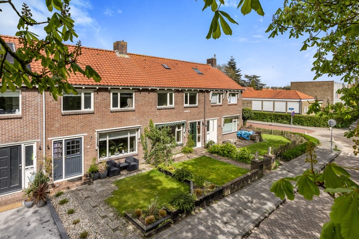 Foto 34 van Burgemeester Praamsmalaan 16