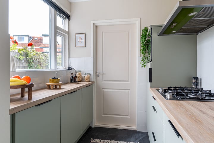 Photo 7 of Adriaen Brouwerstraat 41