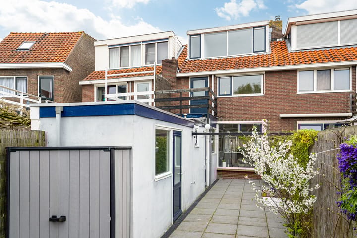 Photo 14 of Adriaen Brouwerstraat 41