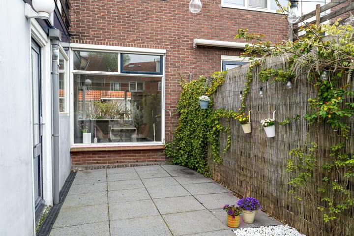 Photo 15 of Adriaen Brouwerstraat 41