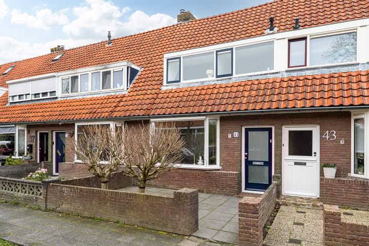 Photo 32 of Adriaen Brouwerstraat 41