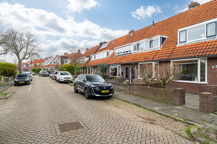Photo 34 of Adriaen Brouwerstraat 41