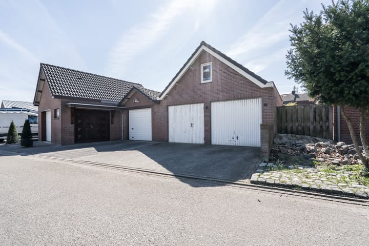 Foto 41 van Roermondseweg 65