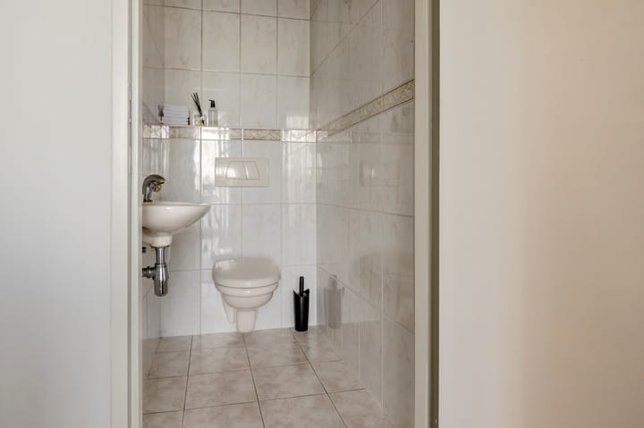 Foto 8 van Trompstraat 4