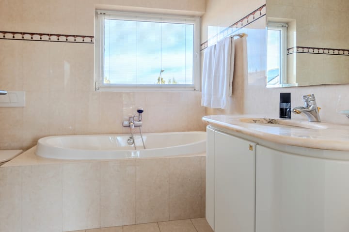 Foto 24 van Trompstraat 4