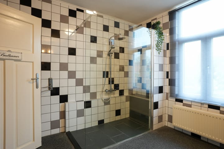 Foto 25 van Rijksweg Zuid 154