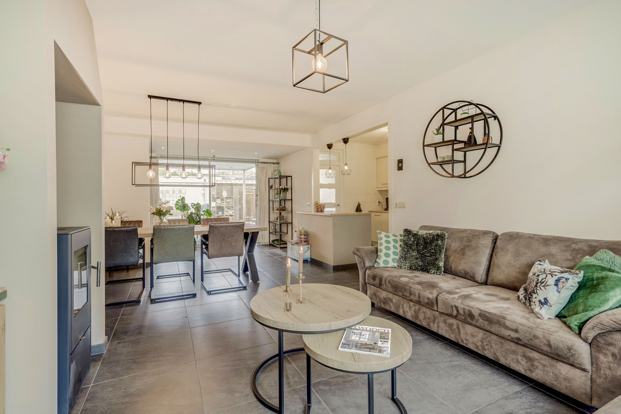 Foto 15 van Mollenstraat 24