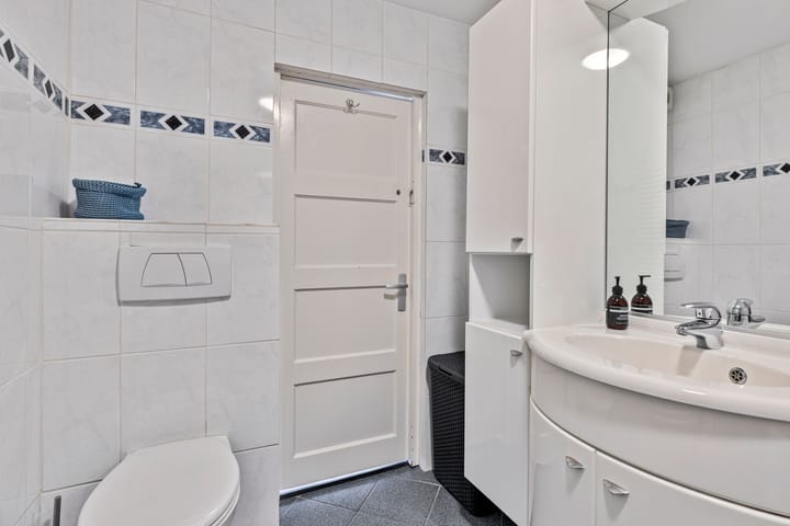 Photo 11 of Heistraat 113