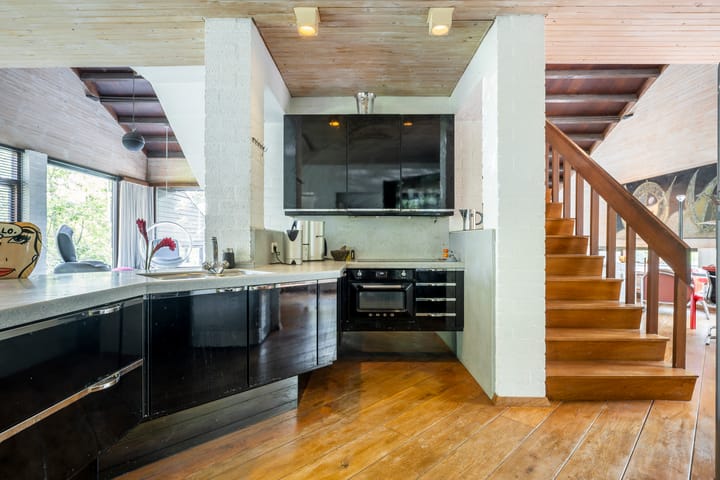 Photo 42 of Kennemerweg 3