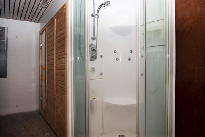 Photo 60 of Kennemerweg 3