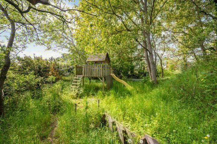 Photo 81 of Kennemerweg 3