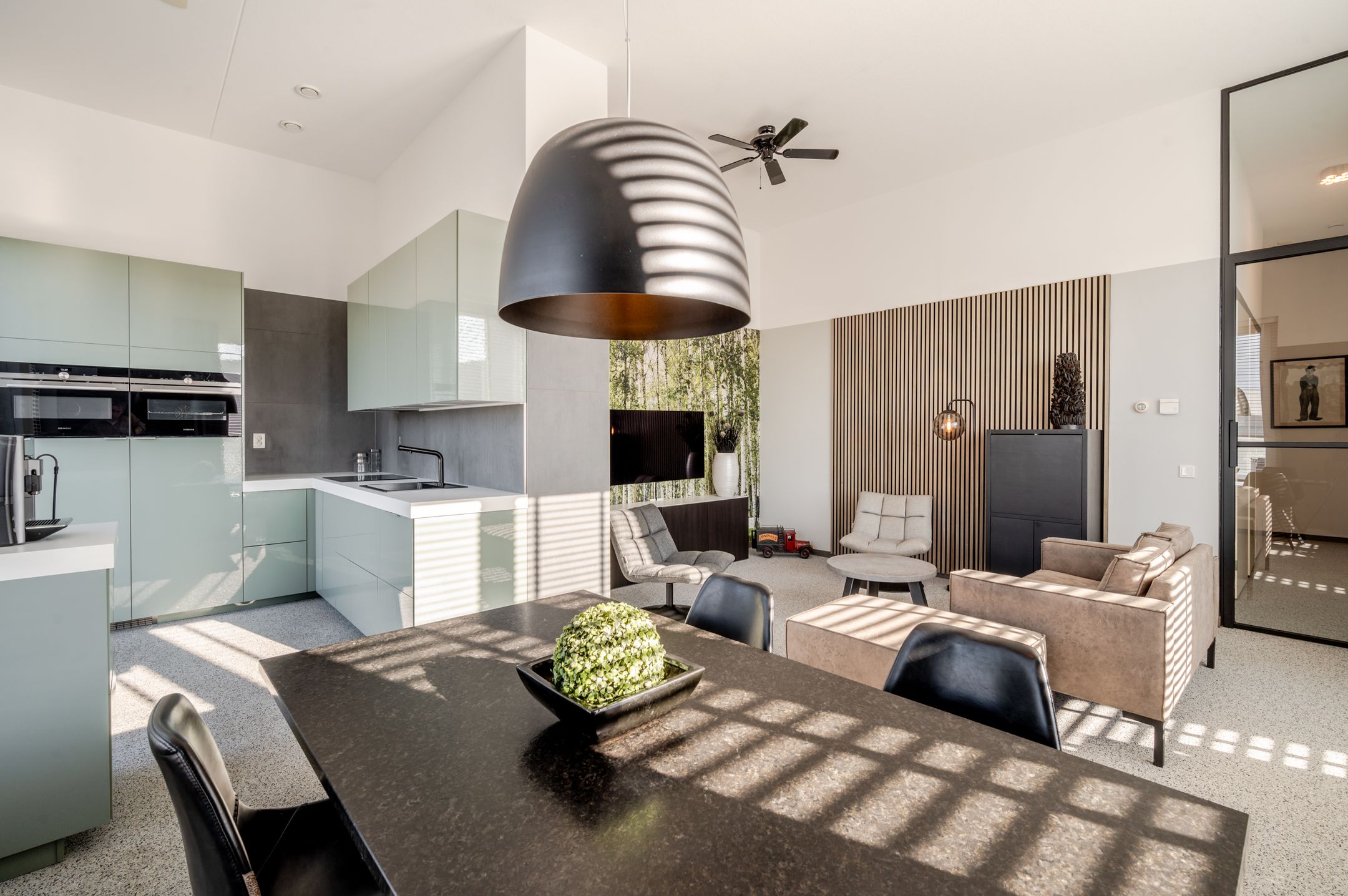 Foto 9 van Beneluxlaan 897