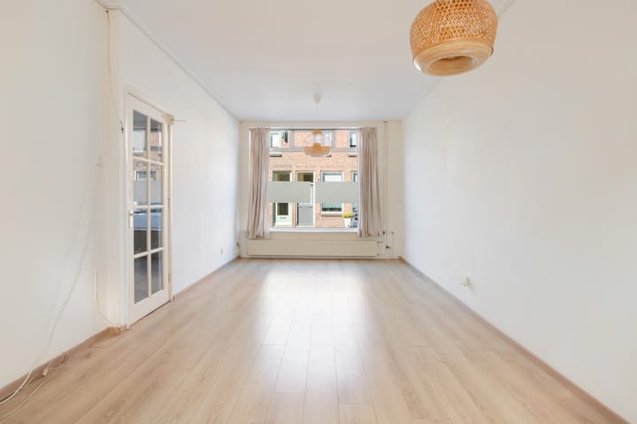 Foto 3 van van Middelantstraat 8