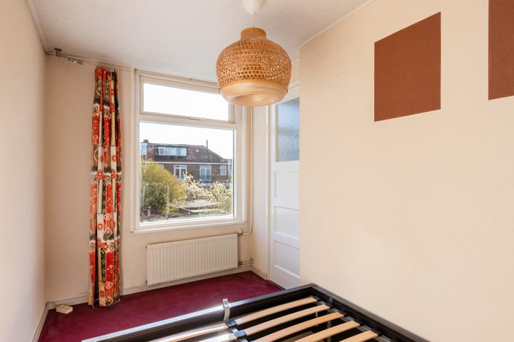 Foto 24 van van Middelantstraat 8