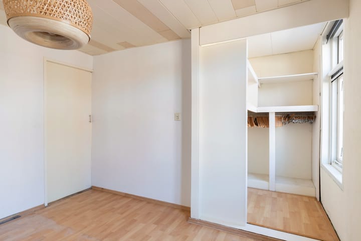 Foto 27 van van Middelantstraat 8