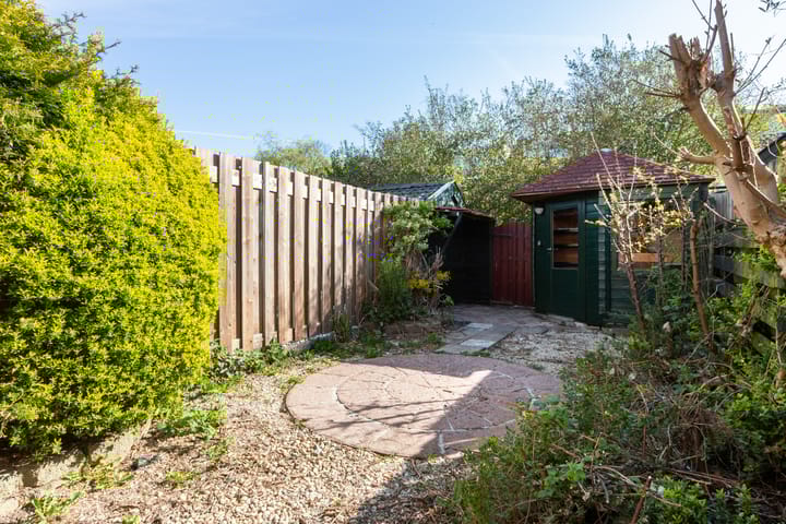 Foto 32 van van Middelantstraat 8